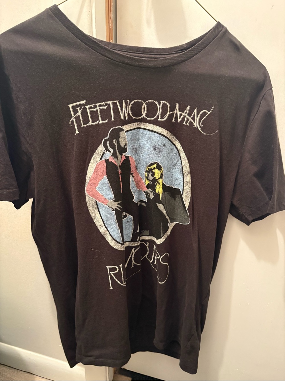 Old Navy Black Fleetwood Mac Graphic Tee with Multicolor Print